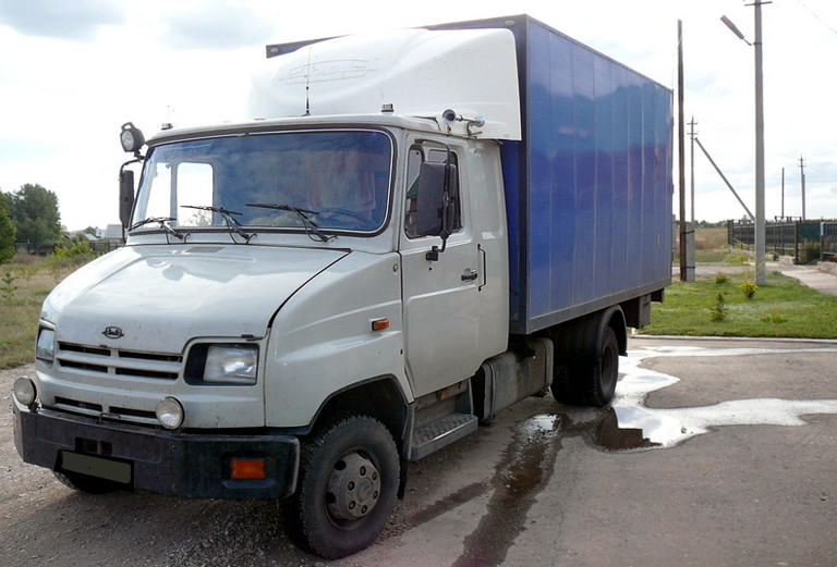 Заказать отдельный автомобиль для транспортировки мебели : Баул с вещами из Новосибирска в Краснодар